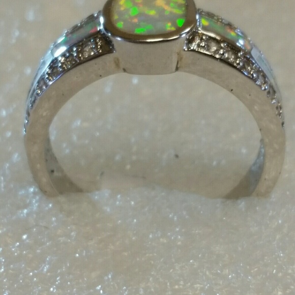 Opal cubic and silver women's ring - Picture 4 of 4